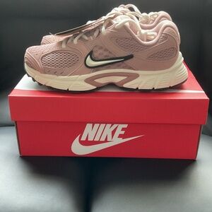 Nike V5 RNR Women’s Running Shoes Pink | Size 6.5 | New w/ Box